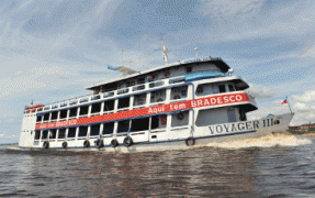 Picture of the Riverboat Voyager III.
Photo Bradesco